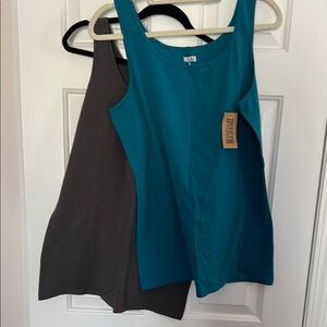 NWT Bundle Duluth Trading No Yank Tanks